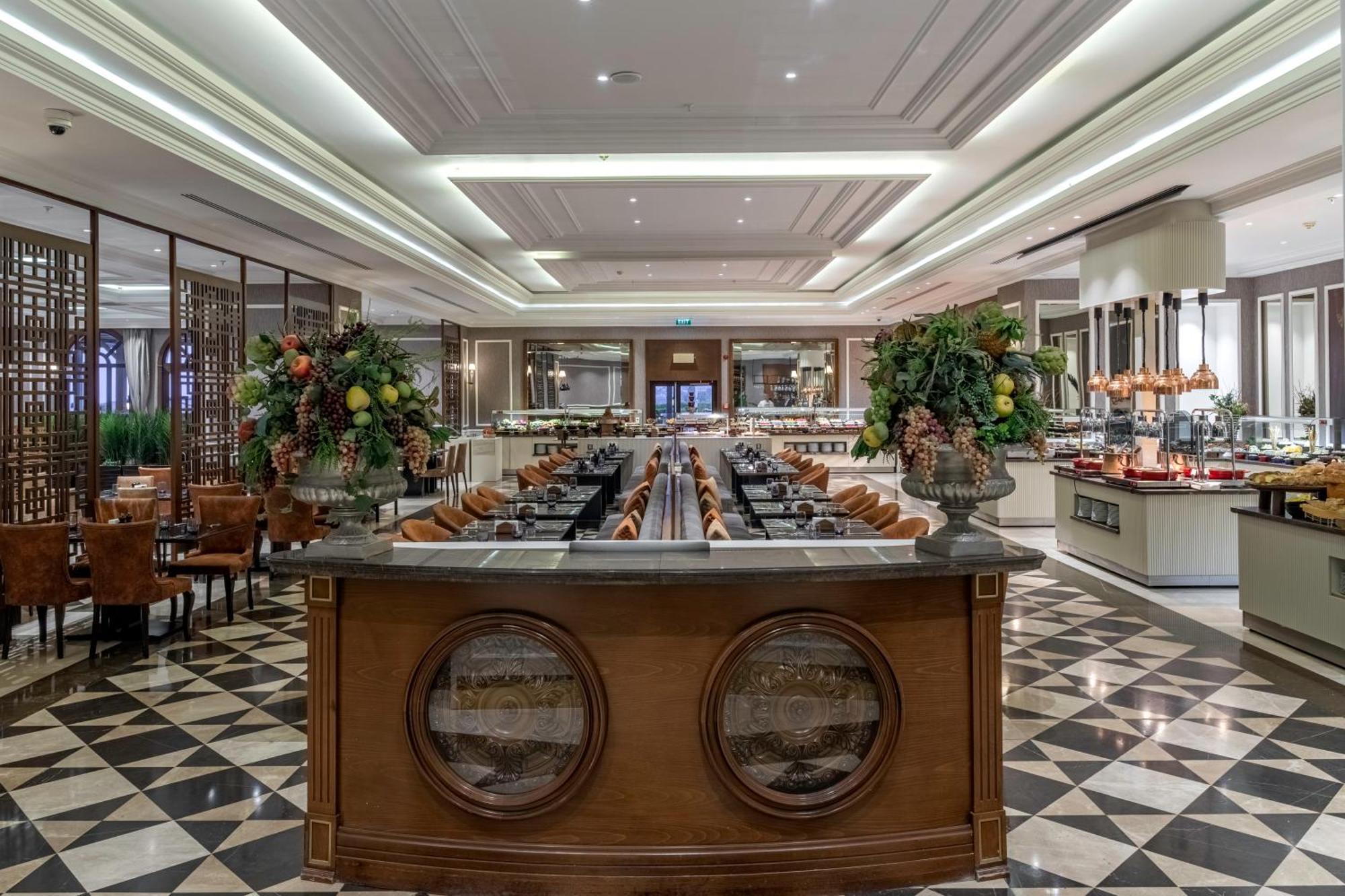 Lords Palace Hotel Spa Casino Kyrenia  Bagian luar foto