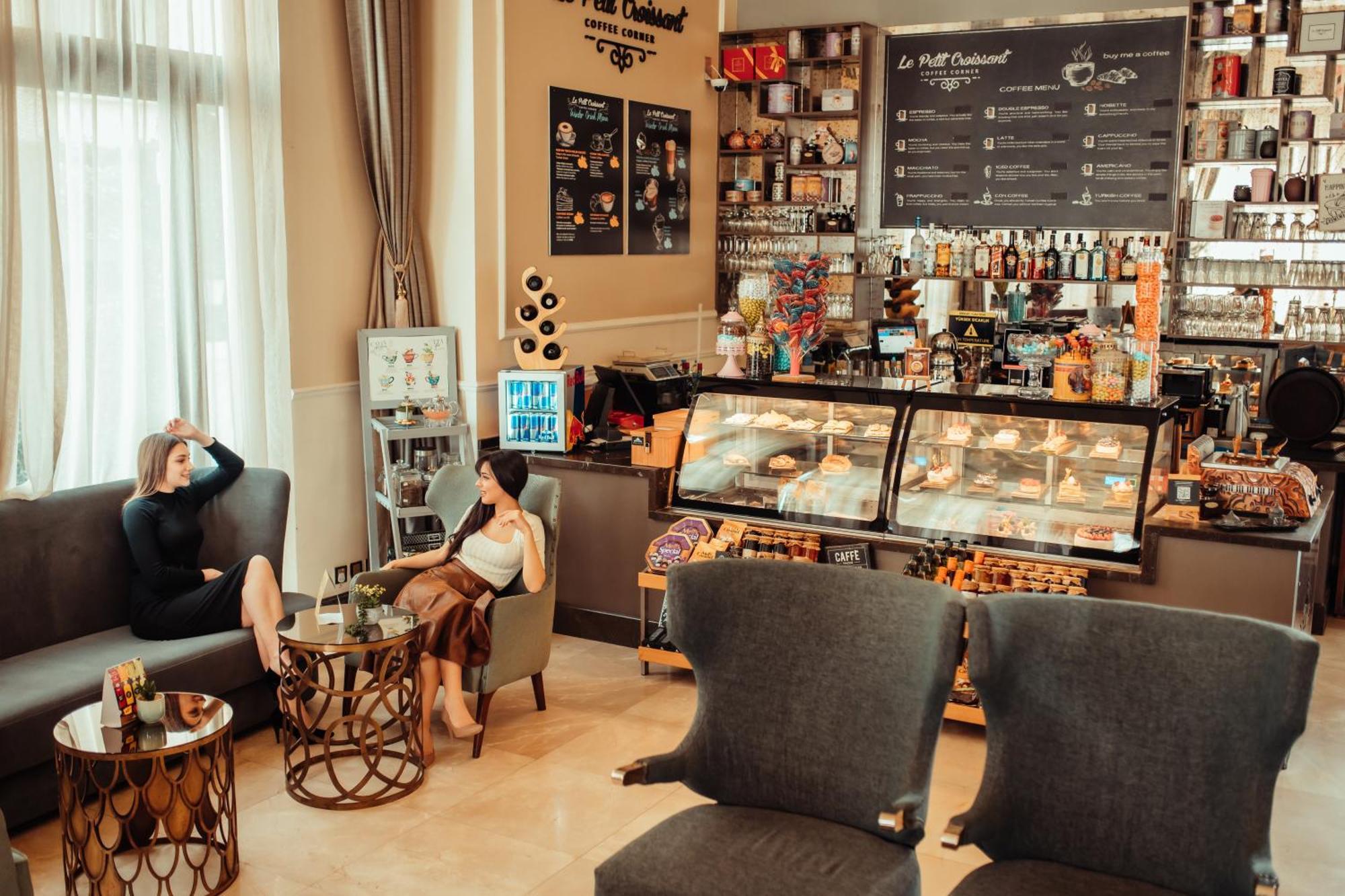 Lords Palace Hotel Spa Casino Kyrenia  Bagian luar foto
