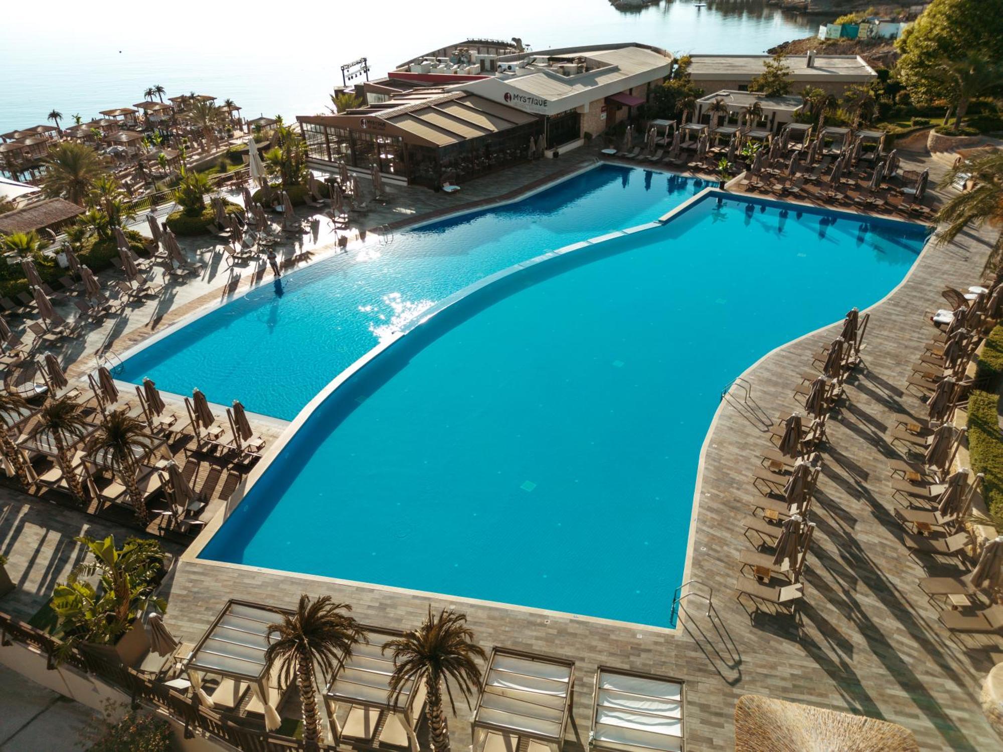 Lords Palace Hotel Spa Casino Kyrenia  Bagian luar foto