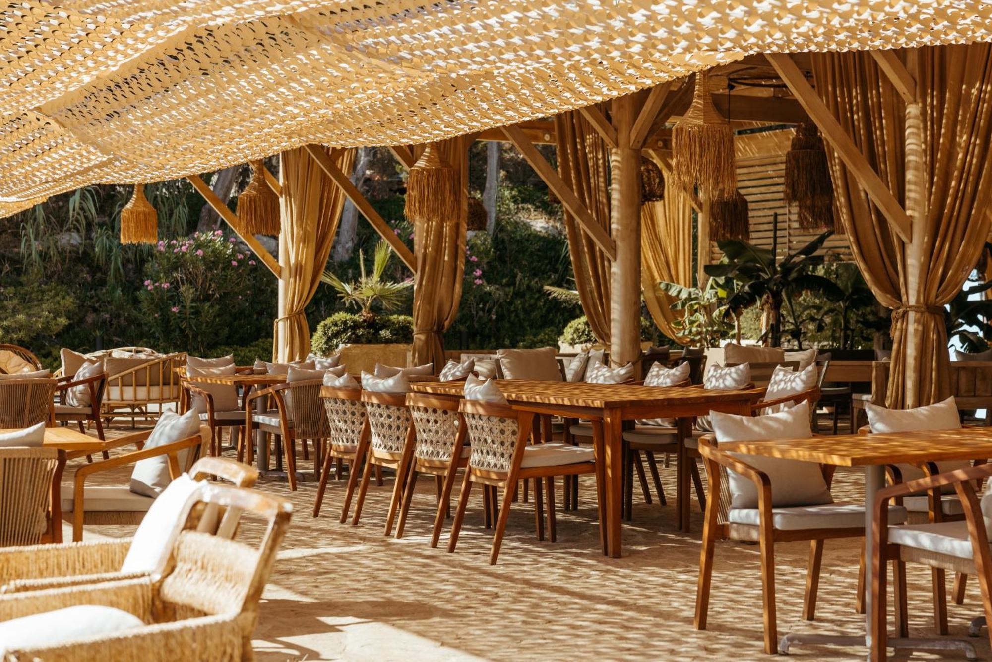 Lords Palace Hotel Spa Casino Kyrenia  Bagian luar foto